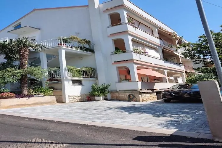Apartment Ana With Sea View - Two Bedroom Apartment With Terrace And Sea View Crikvenica
