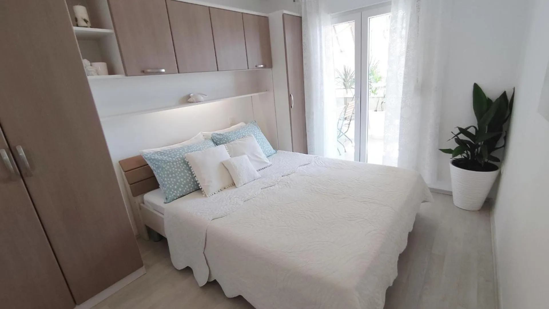 Apartment Ana With Sea View - Two Bedroom Apartment With Terrace And Sea View Crikvenica